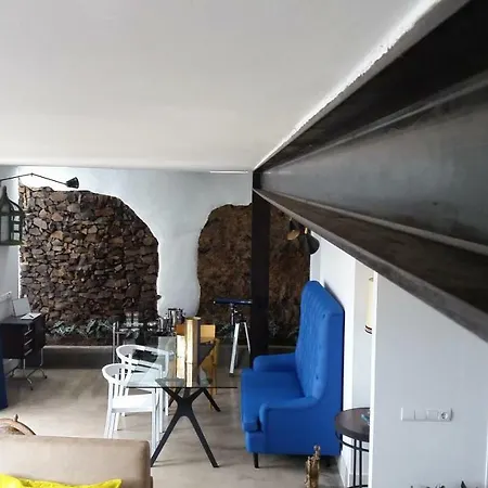 Vilna House With Private Pool, Jacuzzi And Garden -optional Pool And Jacuzzi Heating Villa